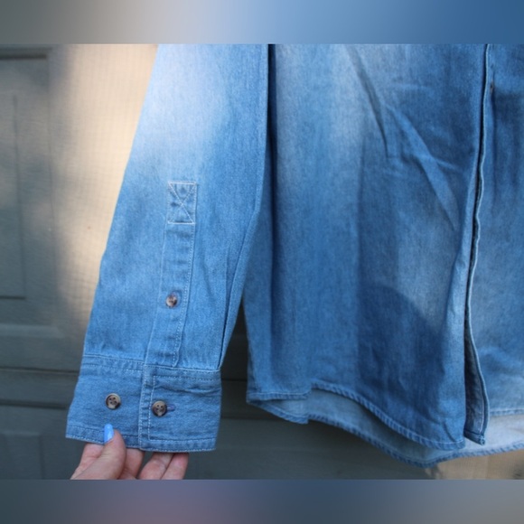 Won’s Wear Large 100% Cotton Denim Light House Button Down - Picture 3 of 9